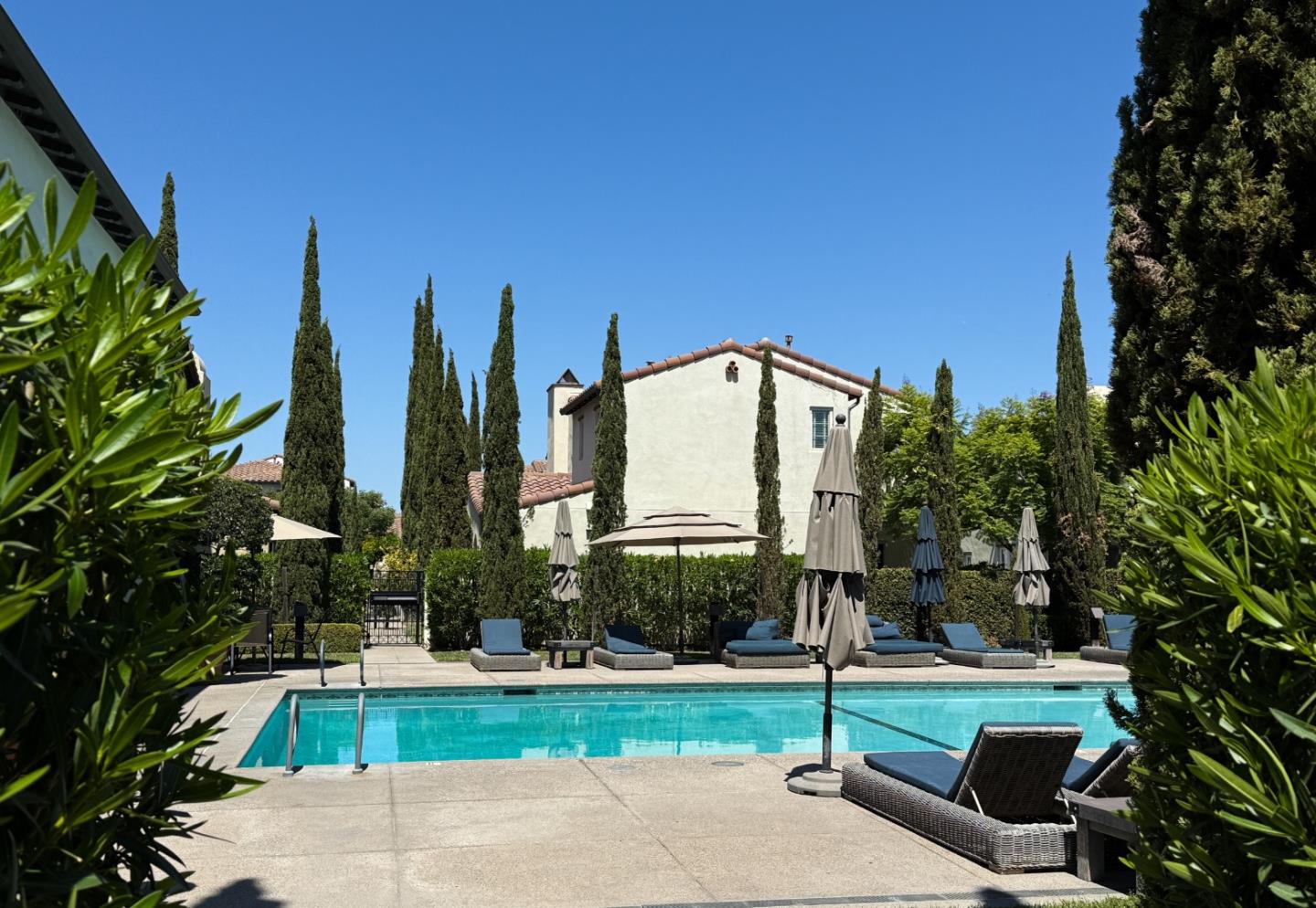 Detail Gallery Image 22 of 25 For 1246 Dahlia Loop, San Jose,  CA 95126 - 3 Beds | 2/1 Baths