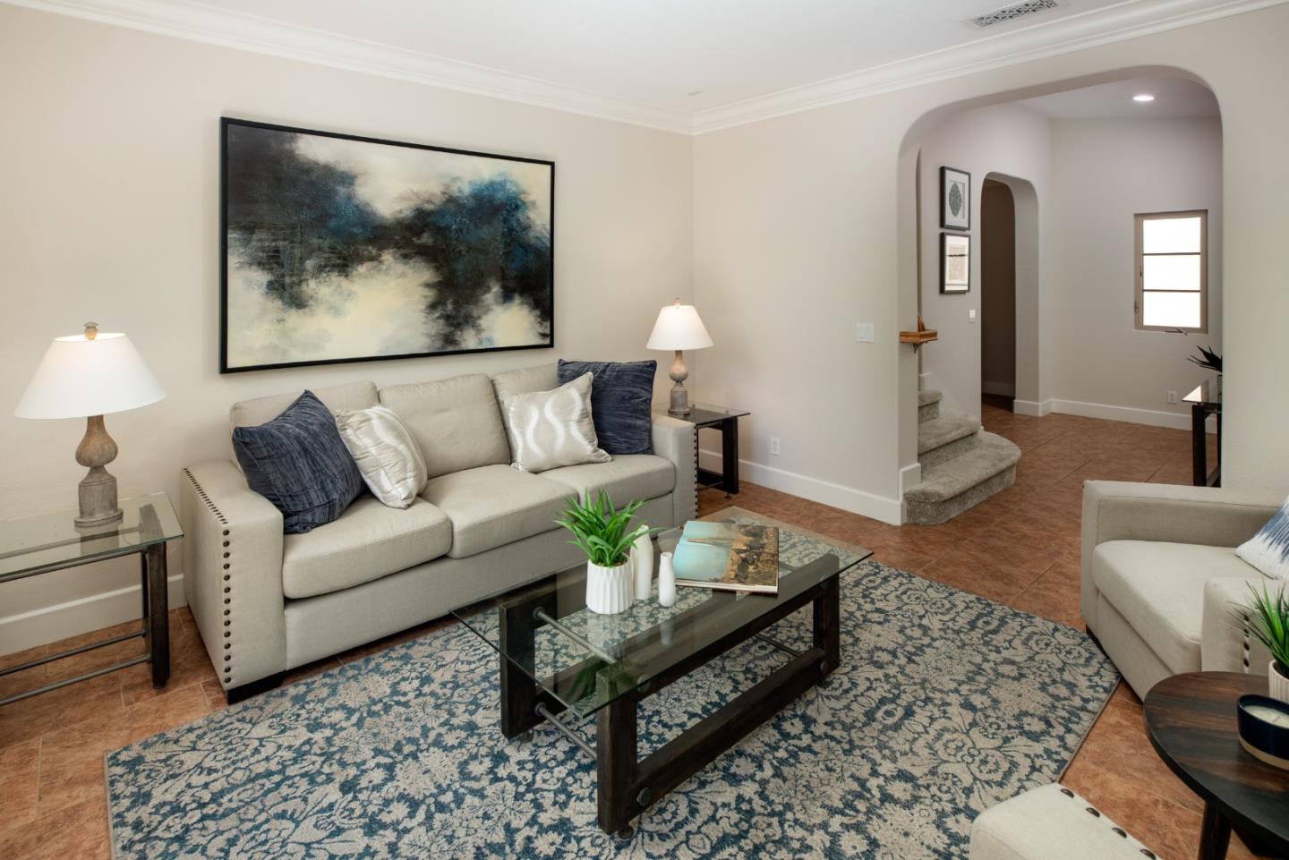 Detail Gallery Image 4 of 25 For 1246 Dahlia Loop, San Jose,  CA 95126 - 3 Beds | 2/1 Baths