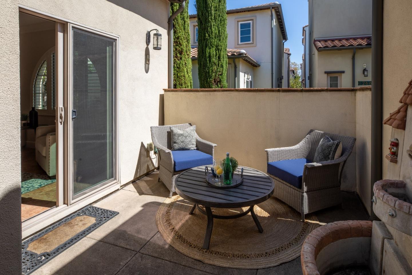 Detail Gallery Image 6 of 25 For 1246 Dahlia Loop, San Jose,  CA 95126 - 3 Beds | 2/1 Baths