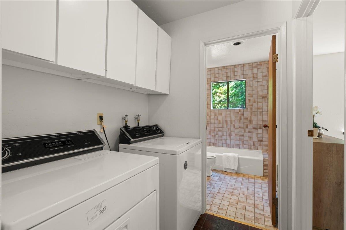 Detail Gallery Image 12 of 26 For 13770 Madrone Pl, Los Gatos,  CA 95033 - 3 Beds | 2 Baths