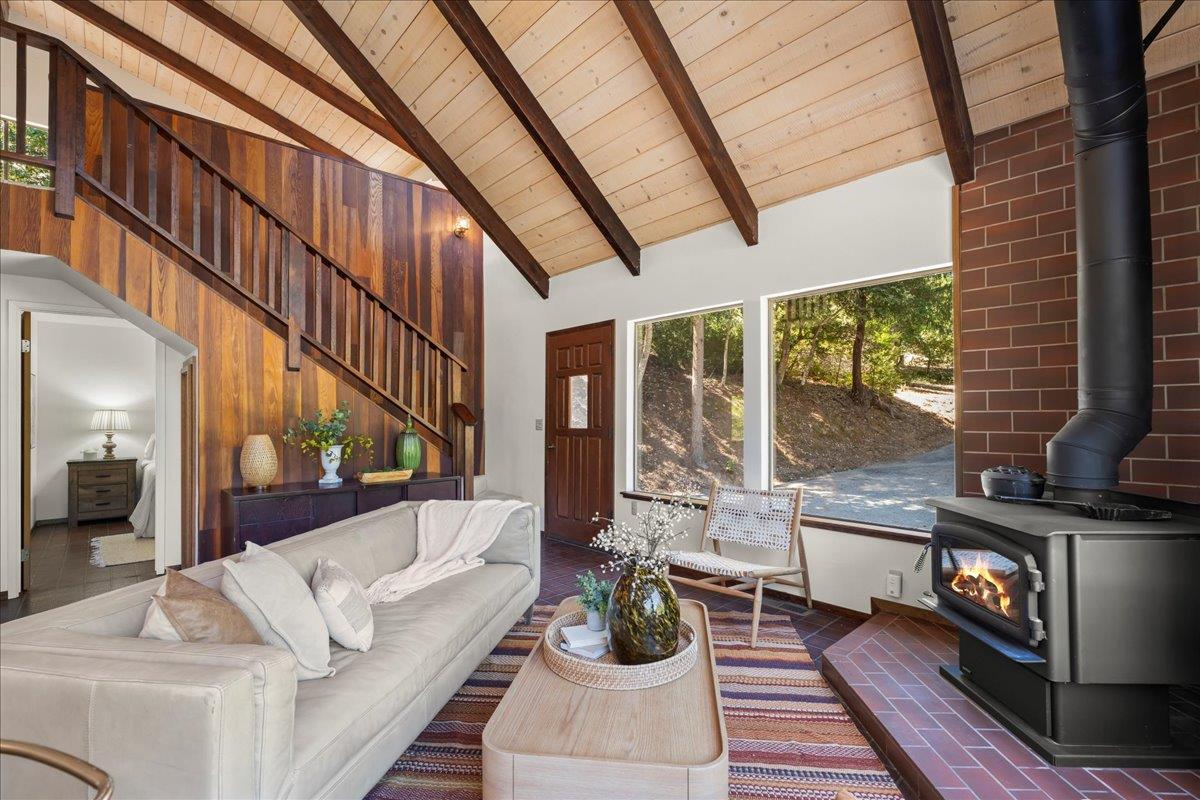 Detail Gallery Image 5 of 26 For 13770 Madrone Pl, Los Gatos,  CA 95033 - 3 Beds | 2 Baths