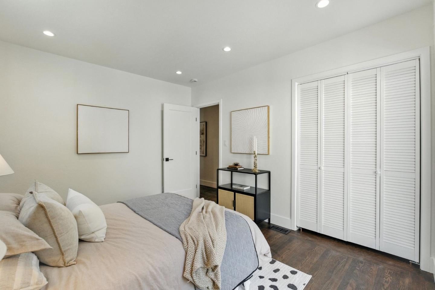 Detail Gallery Image 31 of 41 For 1165 Clinton St, Redwood City,  CA 94061 - 3 Beds | 2 Baths