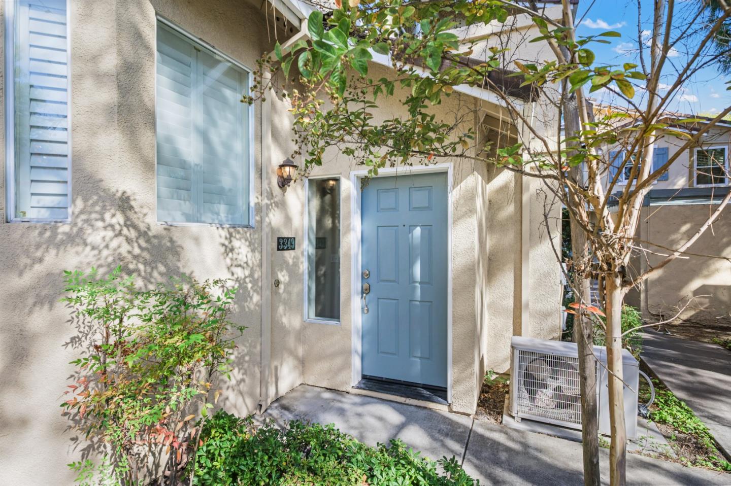 Detail Gallery Image 2 of 45 For 3349 Midtown Pl, San Jose,  CA 95136 - 2 Beds | 2 Baths