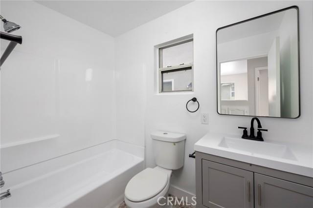 Detail Gallery Image 15 of 17 For 2627 W Vernon Ave, Los Angeles,  CA 90008 - 3 Beds | 3 Baths