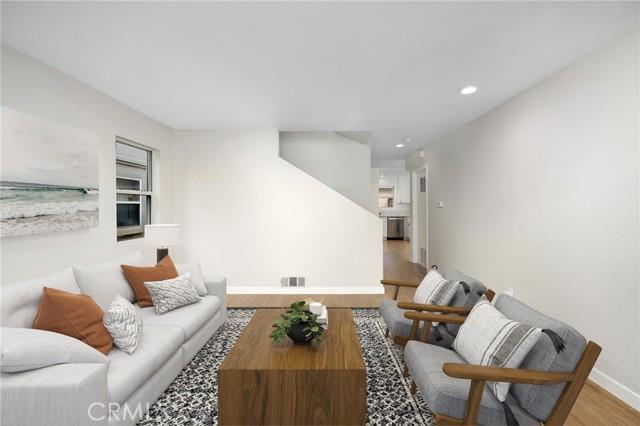 Detail Gallery Image 4 of 17 For 2627 W Vernon Ave, Los Angeles,  CA 90008 - 3 Beds | 3 Baths