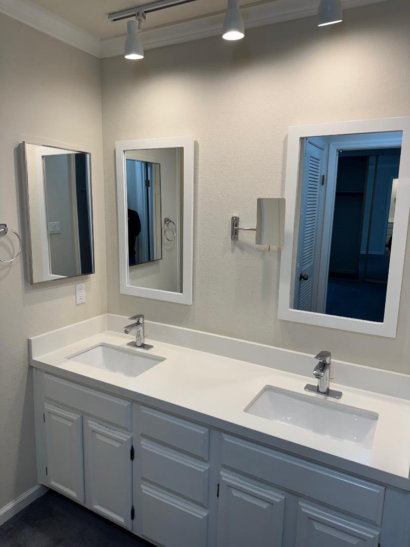 Detail Gallery Image 5 of 6 For 735 El Camino Real #201,  Burlingame,  CA 94010 - 1 Beds | 1 Baths