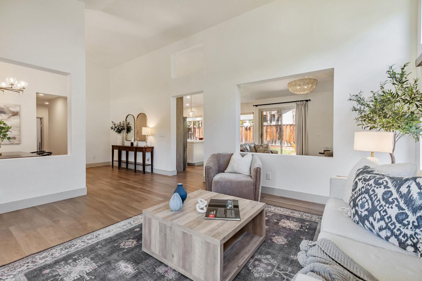 Detail Gallery Image 10 of 52 For 15202 Monticello Way, Morgan Hill,  CA 95037 - 4 Beds | 2 Baths