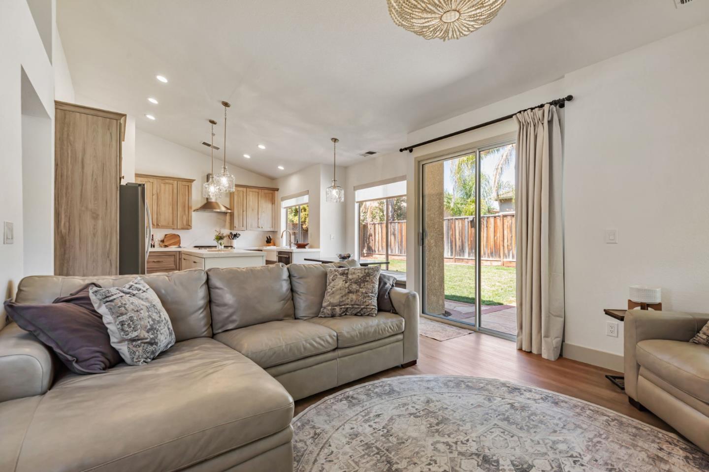 Detail Gallery Image 13 of 52 For 15202 Monticello Way, Morgan Hill,  CA 95037 - 4 Beds | 2 Baths