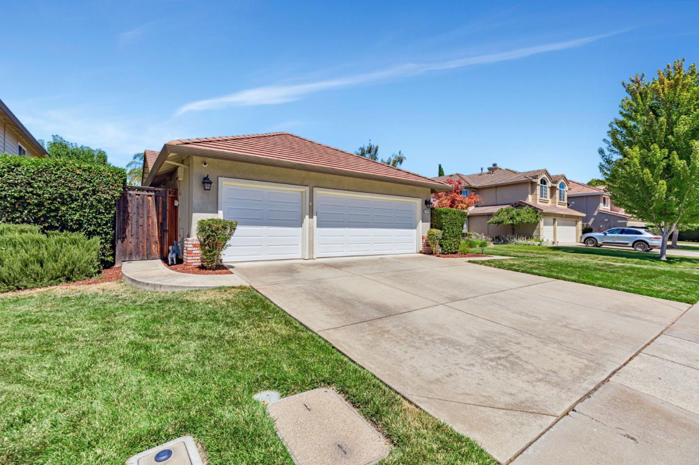 Detail Gallery Image 2 of 52 For 15202 Monticello Way, Morgan Hill,  CA 95037 - 4 Beds | 2 Baths