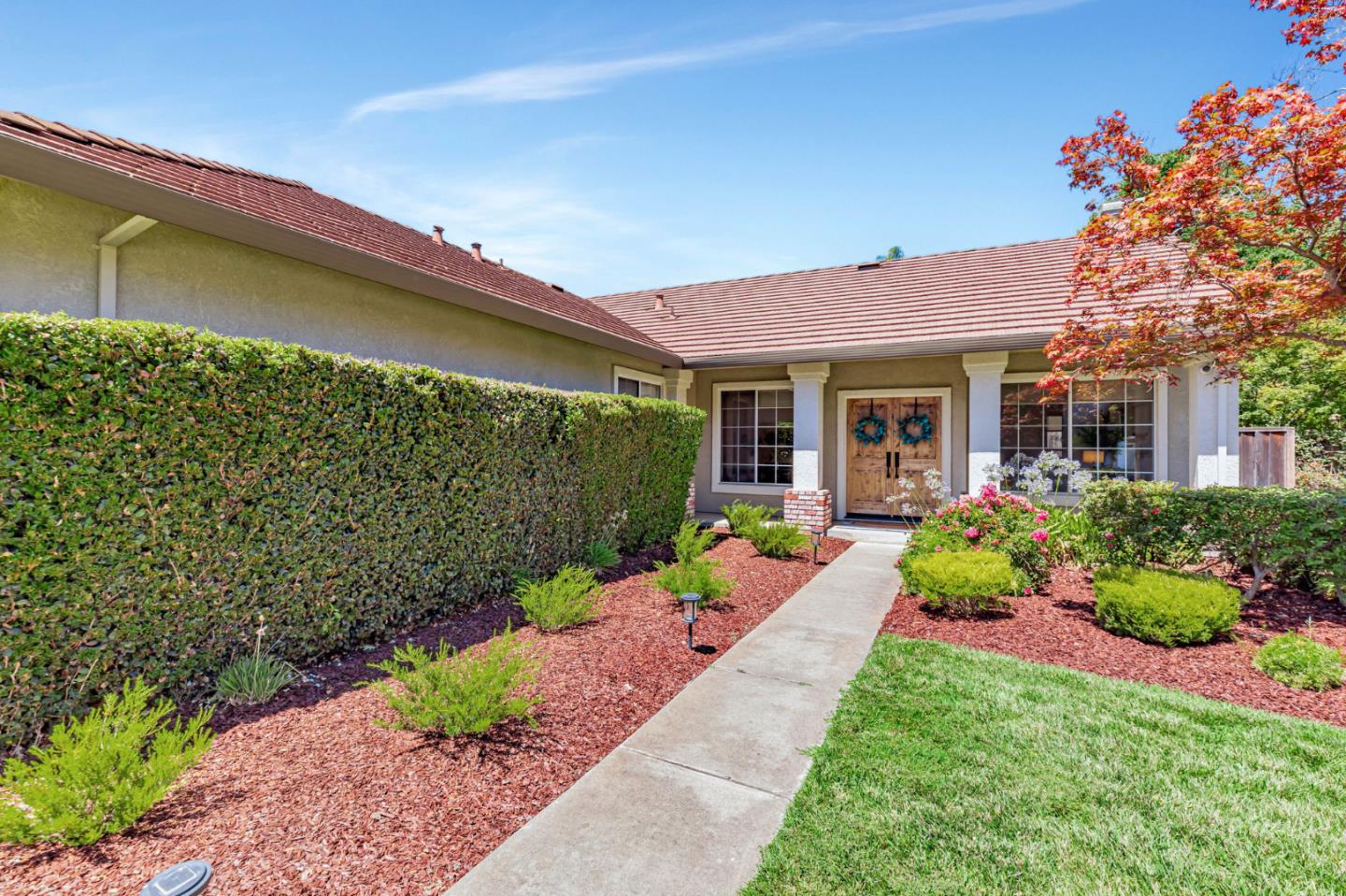 Detail Gallery Image 4 of 52 For 15202 Monticello Way, Morgan Hill,  CA 95037 - 4 Beds | 2 Baths