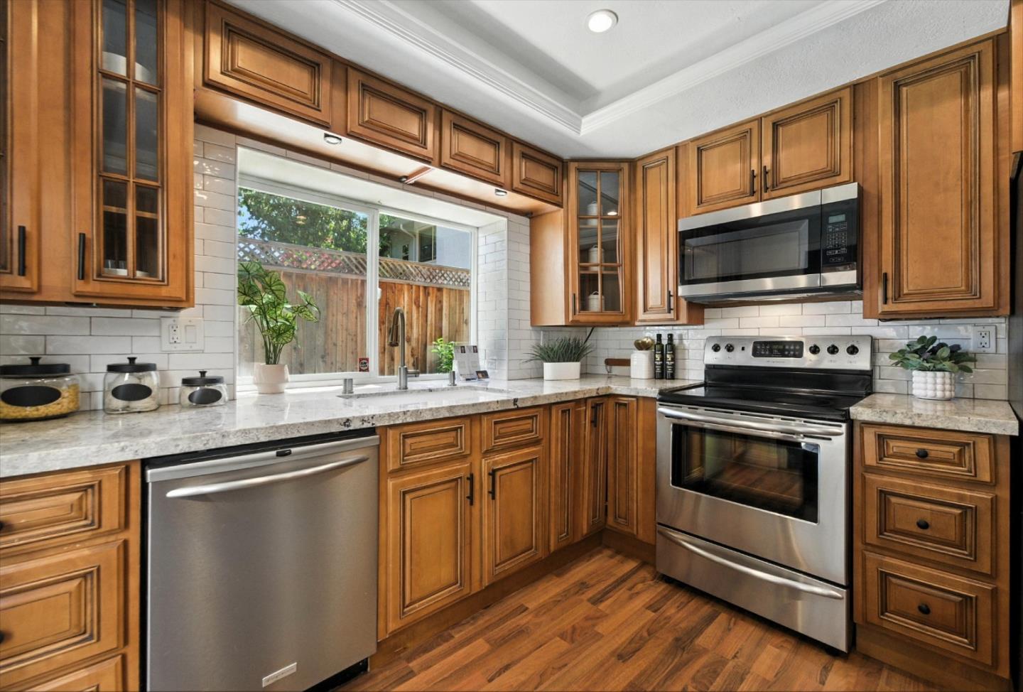 Detail Gallery Image 18 of 44 For 565 Union Ave, Campbell,  CA 95008 - 3 Beds | 2/1 Baths