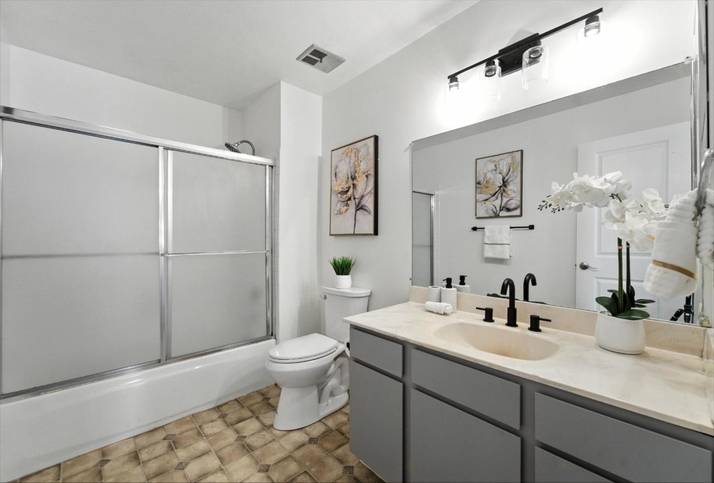 Detail Gallery Image 28 of 44 For 565 Union Ave, Campbell,  CA 95008 - 3 Beds | 2/1 Baths