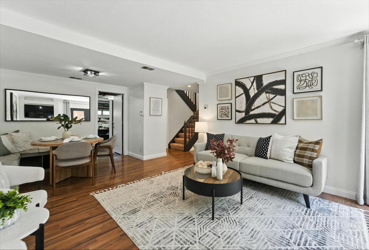 Detail Gallery Image 7 of 44 For 565 Union Ave, Campbell,  CA 95008 - 3 Beds | 2/1 Baths