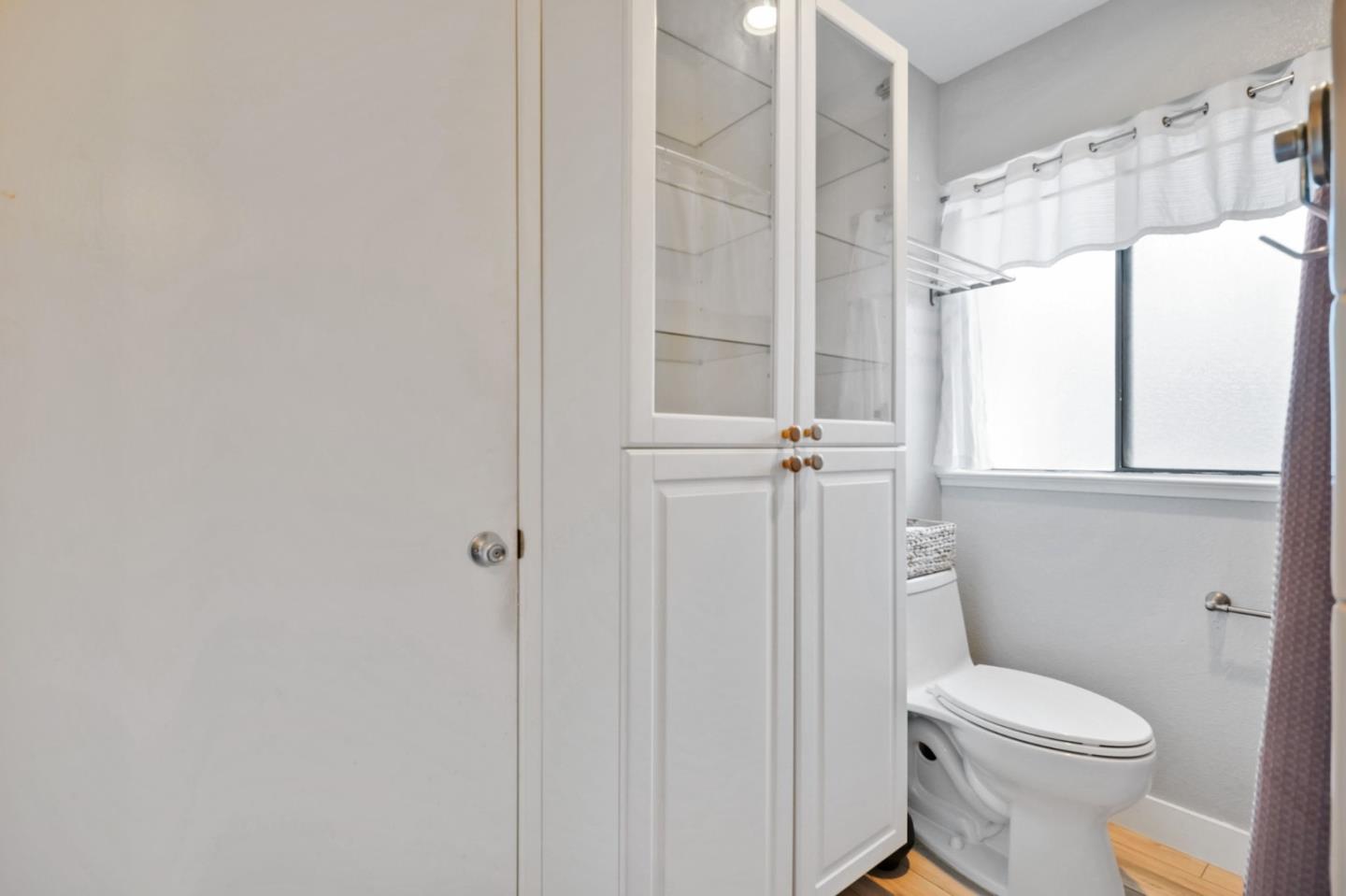 Detail Gallery Image 13 of 31 For 3054 Shadow Springs Pl, San Jose,  CA 95121 - 2 Beds | 1 Baths