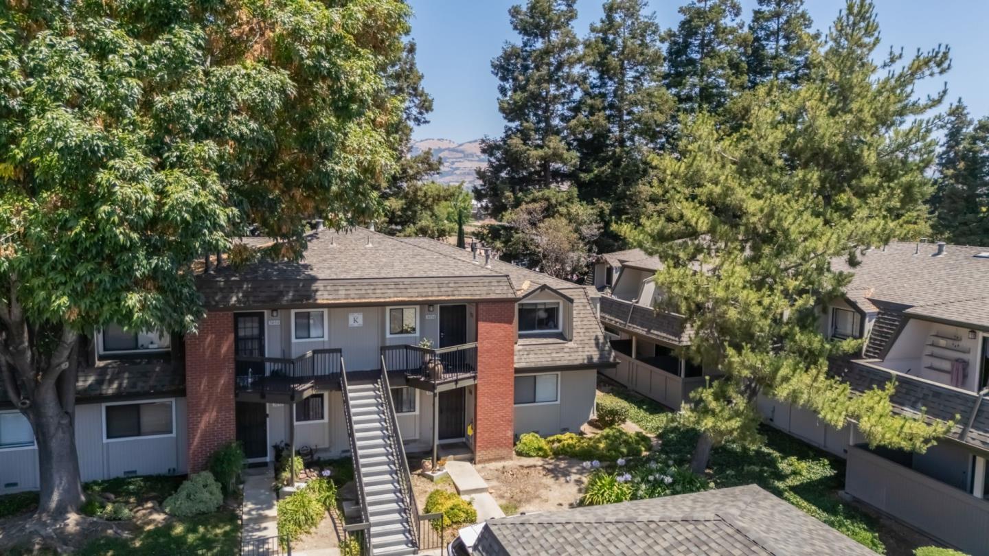 Detail Gallery Image 24 of 31 For 3054 Shadow Springs Pl, San Jose,  CA 95121 - 2 Beds | 1 Baths