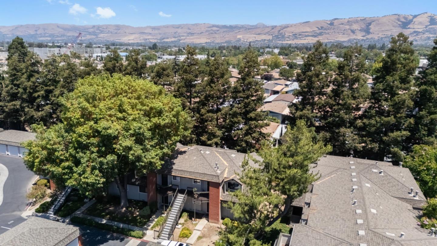 Detail Gallery Image 27 of 31 For 3054 Shadow Springs Pl, San Jose,  CA 95121 - 2 Beds | 1 Baths