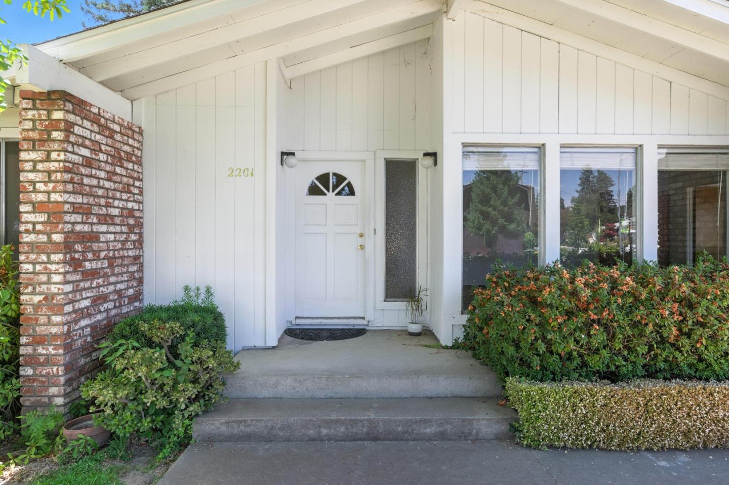 Detail Gallery Image 7 of 49 For 2201 Carleton Dr, Turlock,  CA 95382 - 3 Beds | 2 Baths