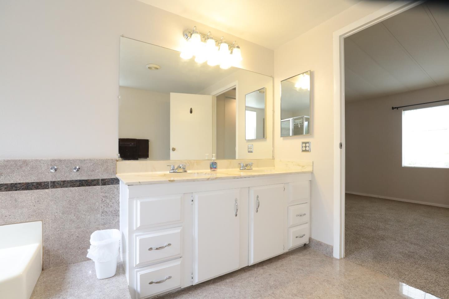 Detail Gallery Image 30 of 31 For 2607 Whispering Hls #2607,  San Jose,  CA 95148 - 3 Beds | 2 Baths