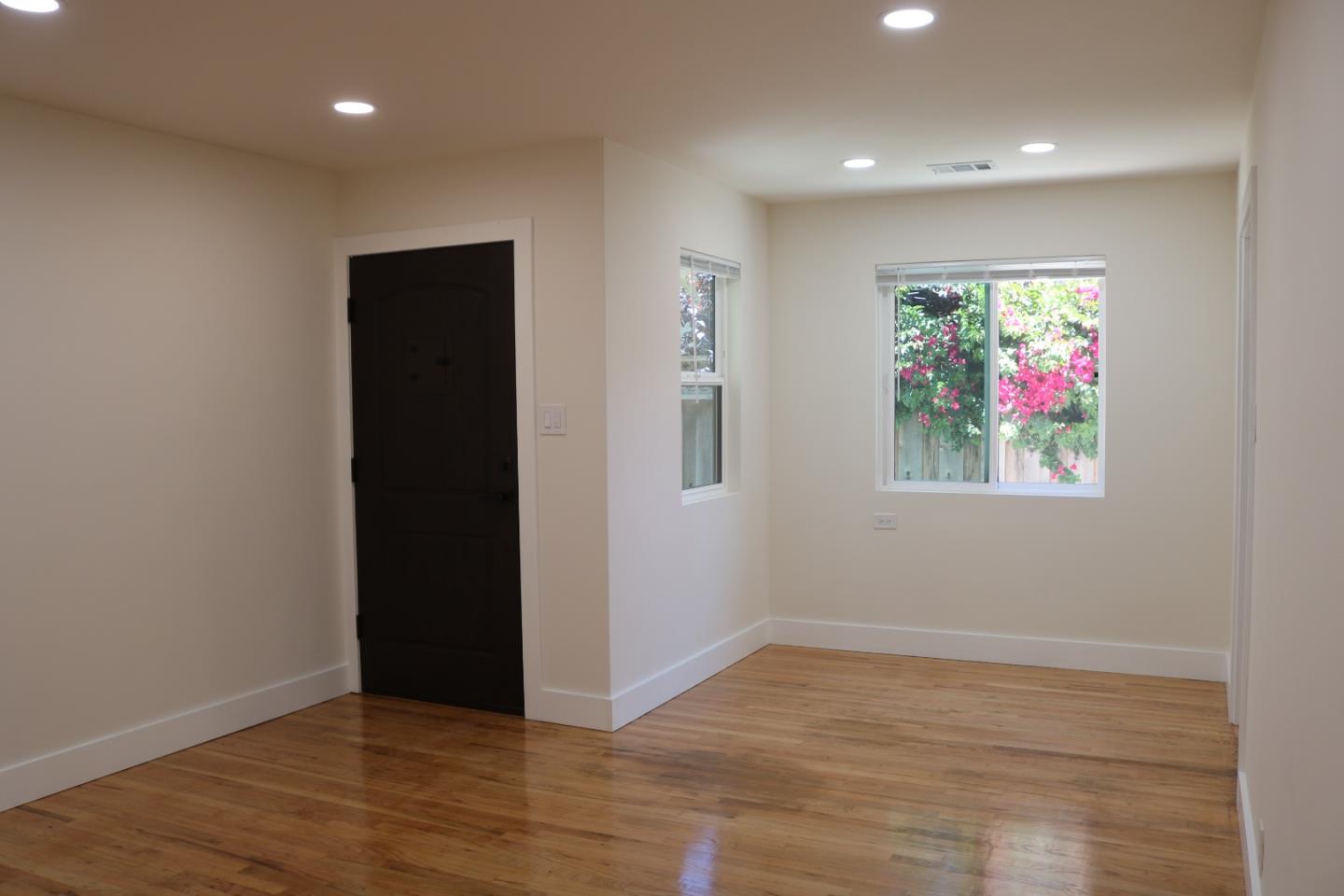 Detail Gallery Image 3 of 22 For 1695 Lincoln Ave, San Jose,  CA 95125 - 3 Beds | 2 Baths