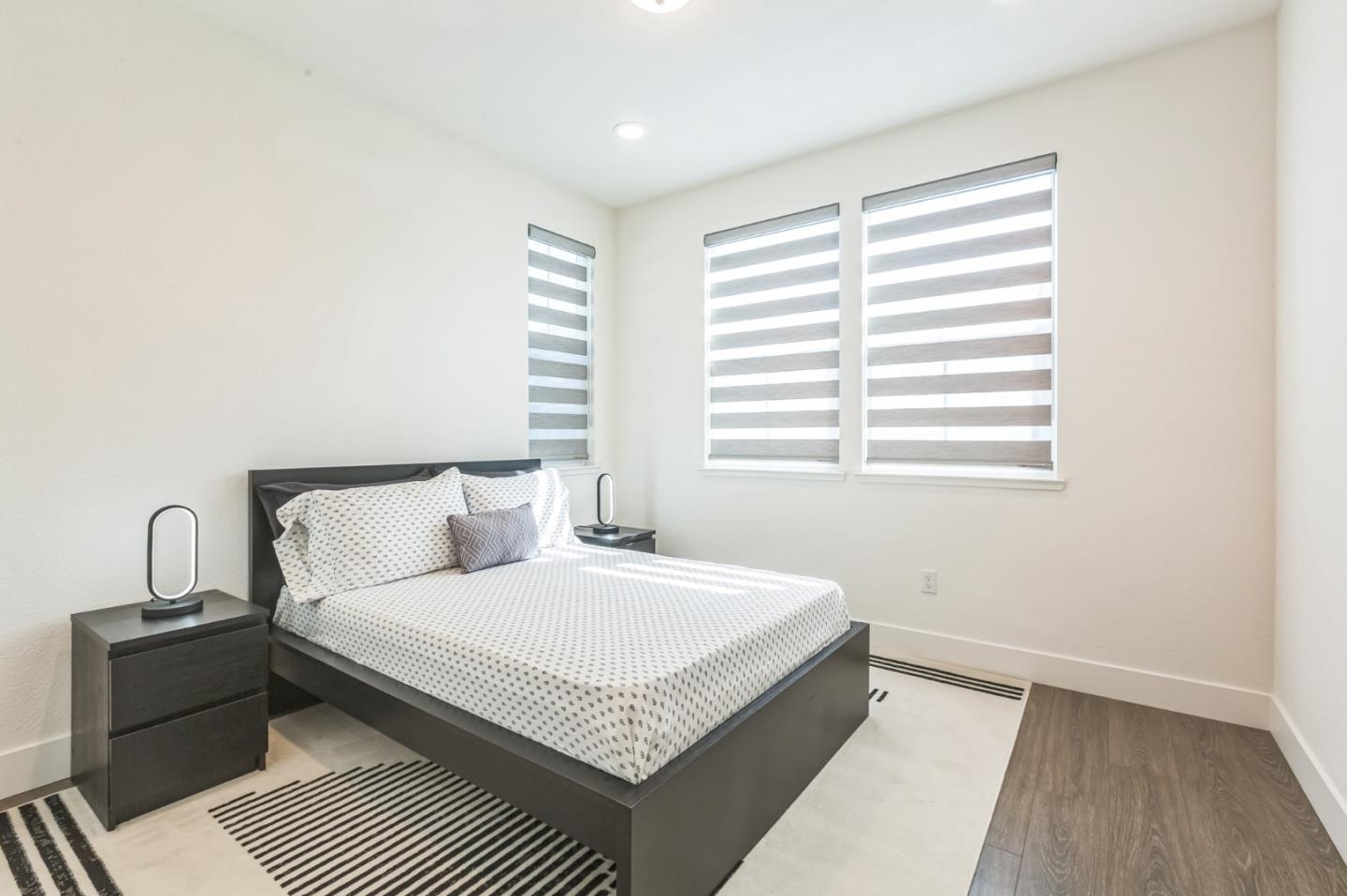 Detail Gallery Image 8 of 26 For 7110 Calistoga Ln, Dublin,  CA 94568 - 4 Beds | 3/1 Baths