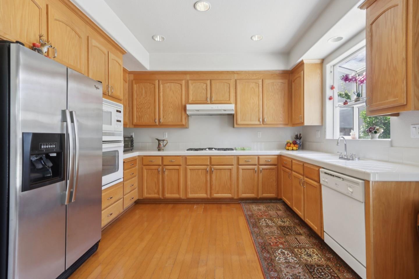 Detail Gallery Image 11 of 33 For 540 Lavender Way, Hollister,  CA 95023 - 4 Beds | 2/1 Baths