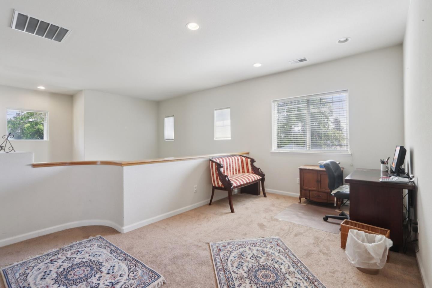 Detail Gallery Image 15 of 33 For 540 Lavender Way, Hollister,  CA 95023 - 4 Beds | 2/1 Baths