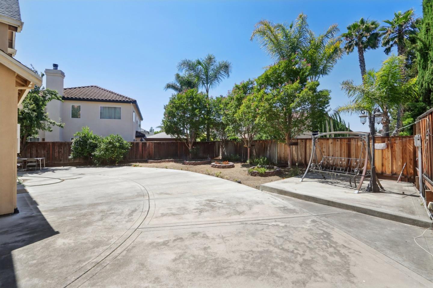 Detail Gallery Image 25 of 33 For 540 Lavender Way, Hollister,  CA 95023 - 4 Beds | 2/1 Baths