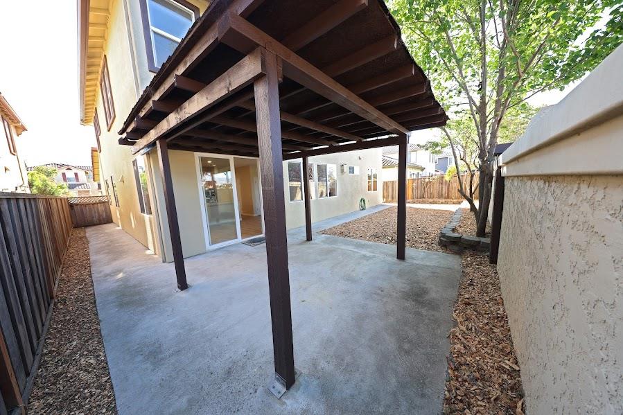 Detail Gallery Image 14 of 18 For 1336 Cassino Way, Salinas,  CA 93905 - 5 Beds | 3 Baths