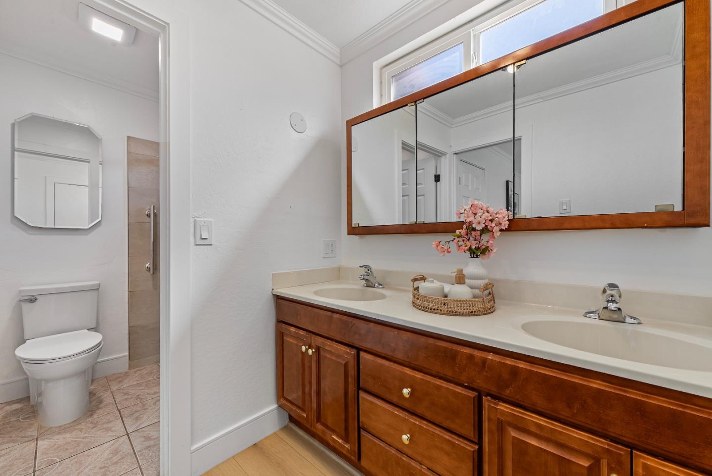Detail Gallery Image 28 of 40 For 2930 Lyons Estates Ct, San Jose,  CA 95135 - 5 Beds | 3 Baths