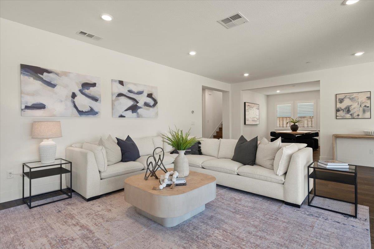 Detail Gallery Image 11 of 77 For 7171 Spumante Ct, Gilroy,  CA 95020 - 4 Beds | 3 Baths