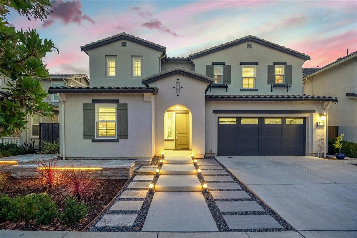 Detail Gallery Image 3 of 77 For 7171 Spumante Ct, Gilroy,  CA 95020 - 4 Beds | 3 Baths