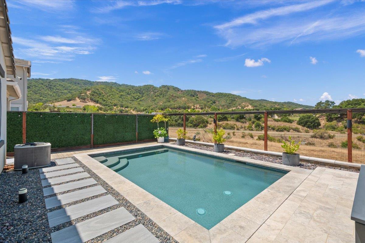 Detail Gallery Image 62 of 77 For 7171 Spumante Ct, Gilroy,  CA 95020 - 4 Beds | 3 Baths