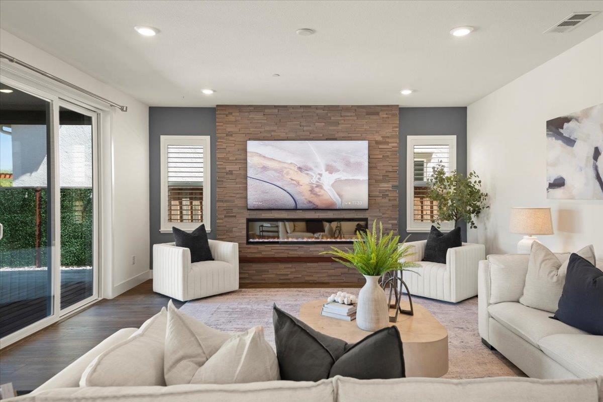 Detail Gallery Image 9 of 77 For 7171 Spumante Ct, Gilroy,  CA 95020 - 4 Beds | 3 Baths