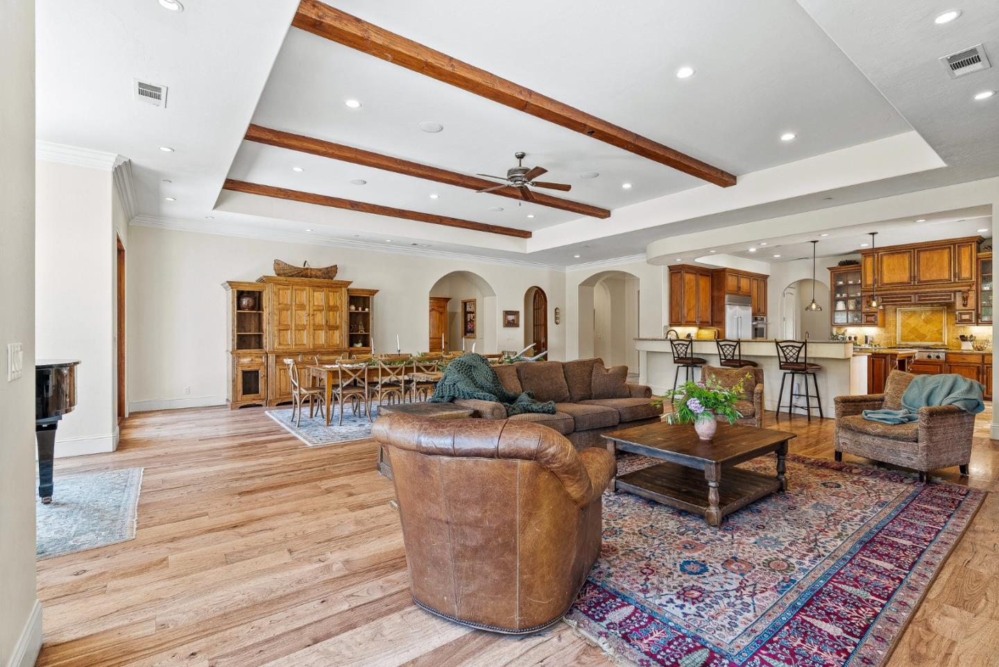 Detail Gallery Image 12 of 63 For 432 River Rd, Salinas,  CA 93908 - 4 Beds | 4/1 Baths