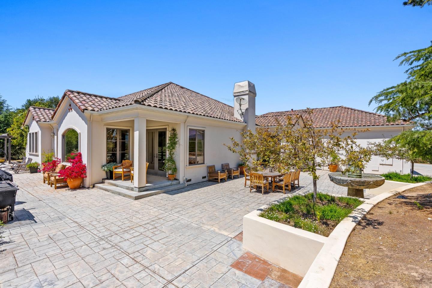 Detail Gallery Image 40 of 63 For 432 River Rd, Salinas,  CA 93908 - 4 Beds | 4/1 Baths