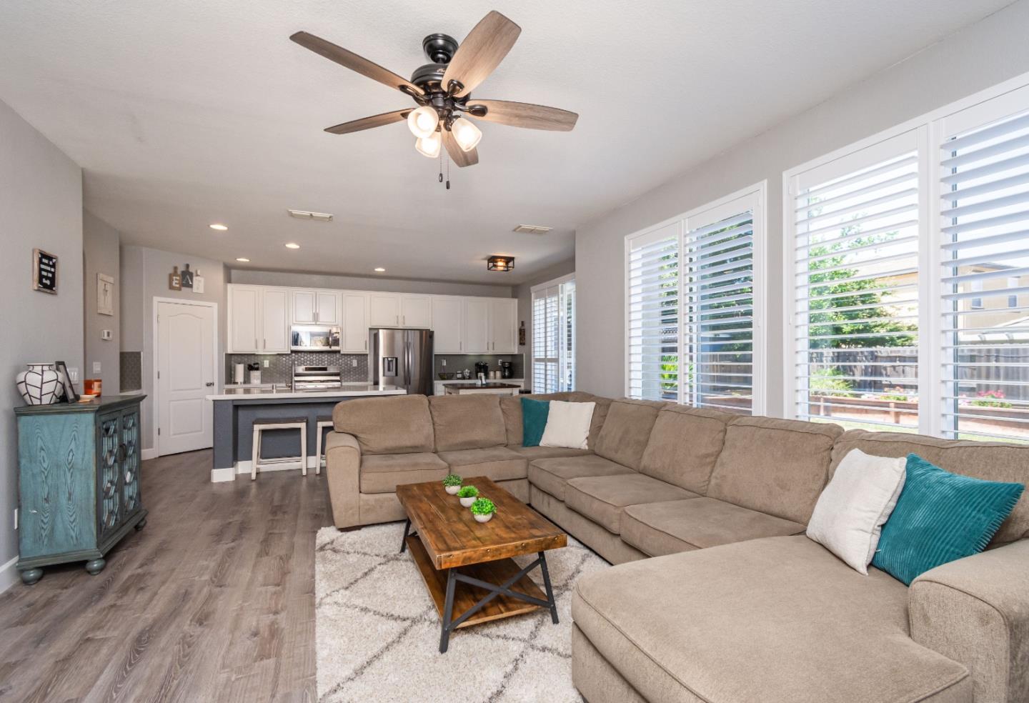 Detail Gallery Image 15 of 45 For 3417 River Shoal Ave, Sacramento,  CA 95833 - 4 Beds | 2/1 Baths