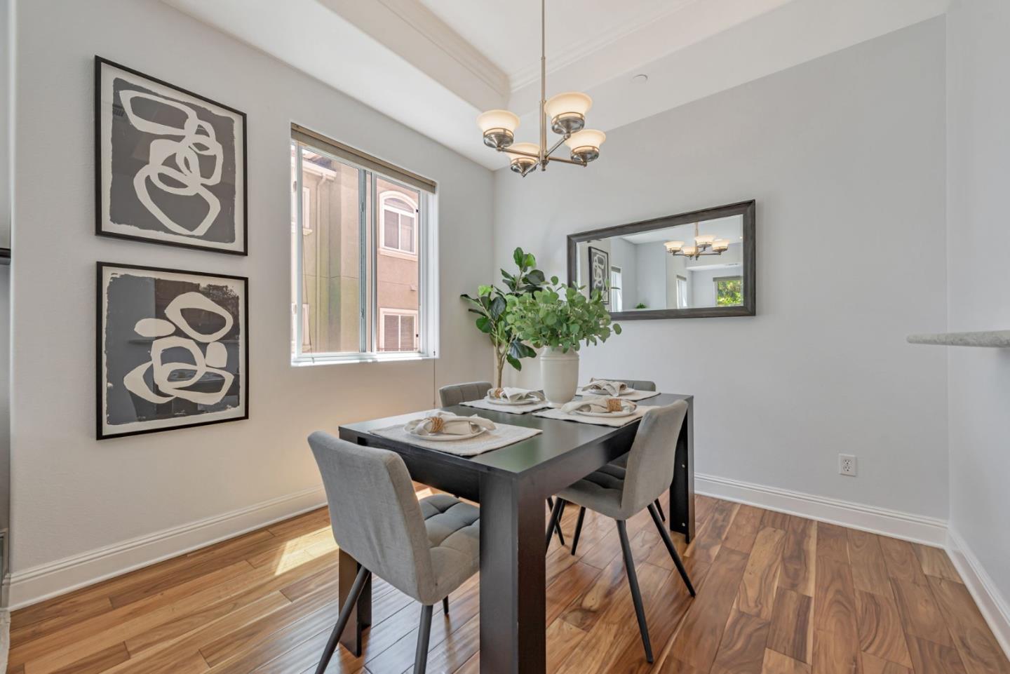 Detail Gallery Image 12 of 29 For 525 Guiti Garden Ct, San Jose,  CA 95136 - 2 Beds | 2/1 Baths