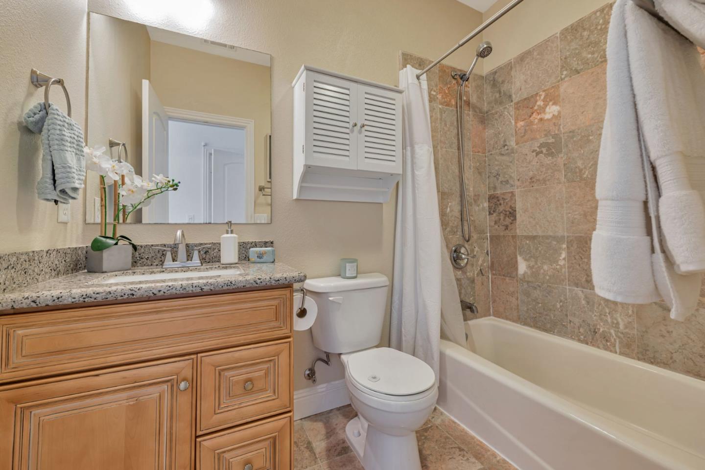 Detail Gallery Image 21 of 29 For 525 Guiti Garden Ct, San Jose,  CA 95136 - 2 Beds | 2/1 Baths