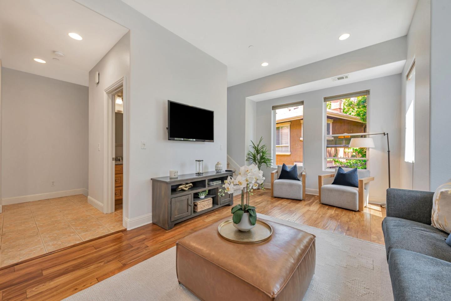 Detail Gallery Image 3 of 29 For 525 Guiti Garden Ct, San Jose,  CA 95136 - 2 Beds | 2/1 Baths