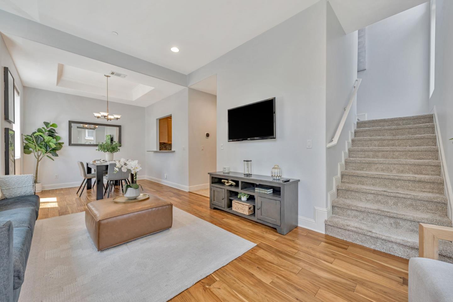 Detail Gallery Image 4 of 29 For 525 Guiti Garden Ct, San Jose,  CA 95136 - 2 Beds | 2/1 Baths