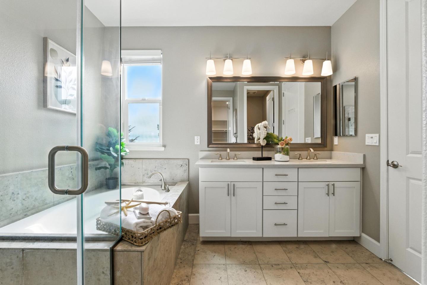 Detail Gallery Image 17 of 47 For 1018 Ocean View Ave, Daly City,  CA 94014 - 4 Beds | 3/1 Baths
