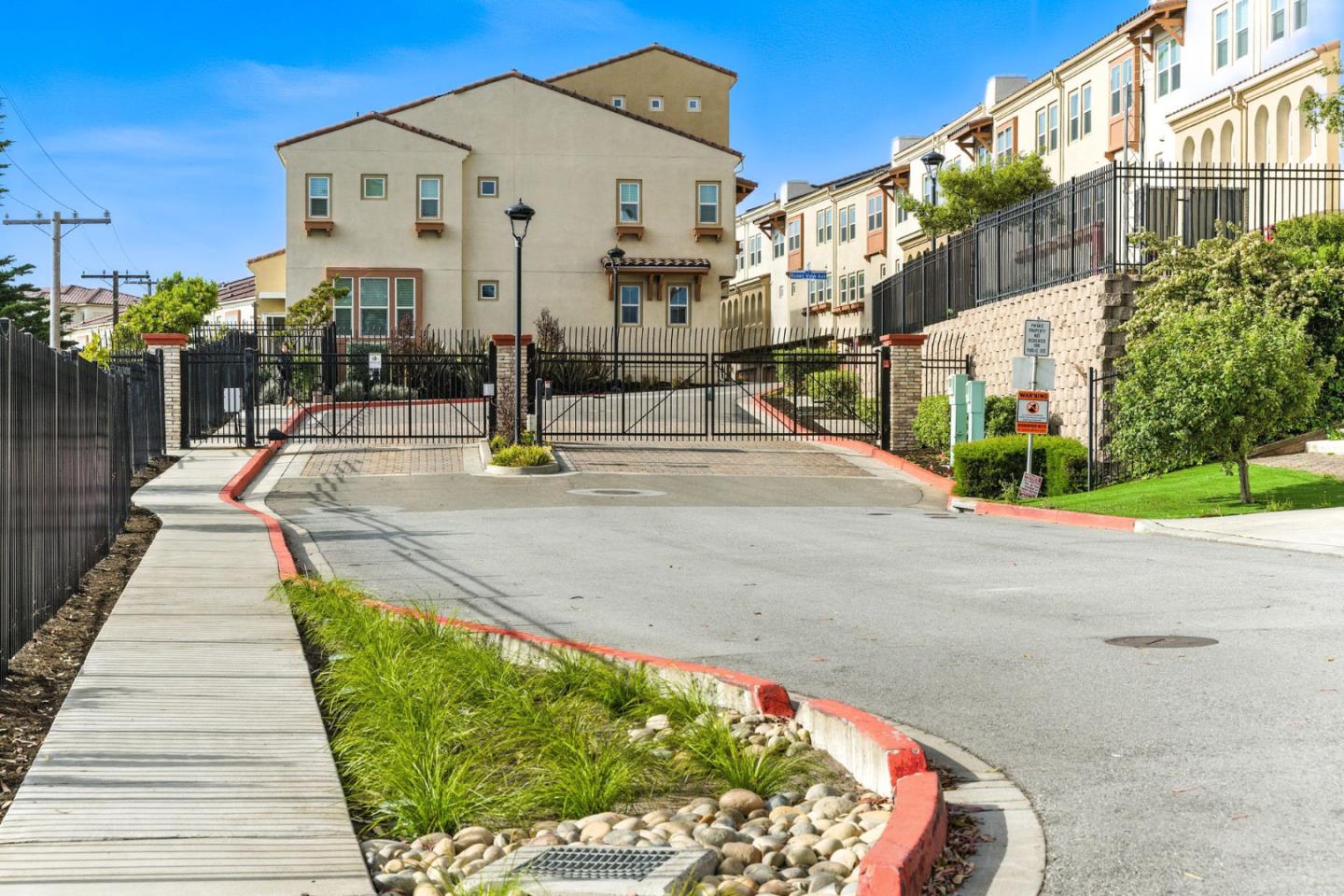 Detail Gallery Image 38 of 47 For 1018 Ocean View Ave, Daly City,  CA 94014 - 4 Beds | 3/1 Baths