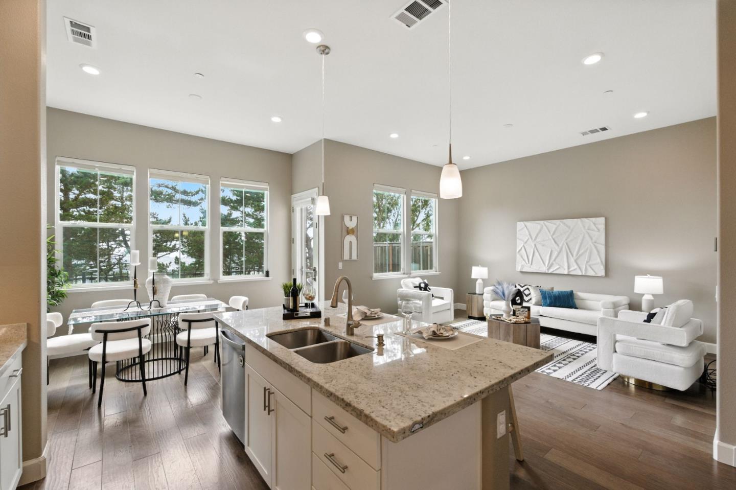 Detail Gallery Image 9 of 47 For 1018 Ocean View Ave, Daly City,  CA 94014 - 4 Beds | 3/1 Baths