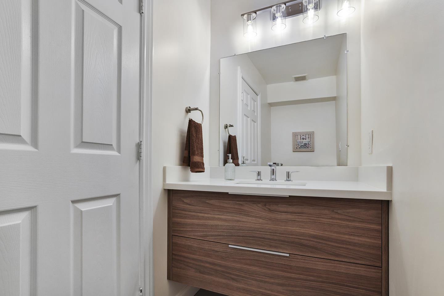 Detail Gallery Image 20 of 70 For 301 Channing Way, Pacifica,  CA 94044 - 4 Beds | 4/1 Baths