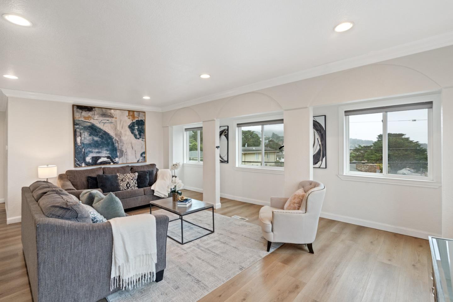 Detail Gallery Image 35 of 70 For 301 Channing Way, Pacifica,  CA 94044 - 4 Beds | 4/1 Baths