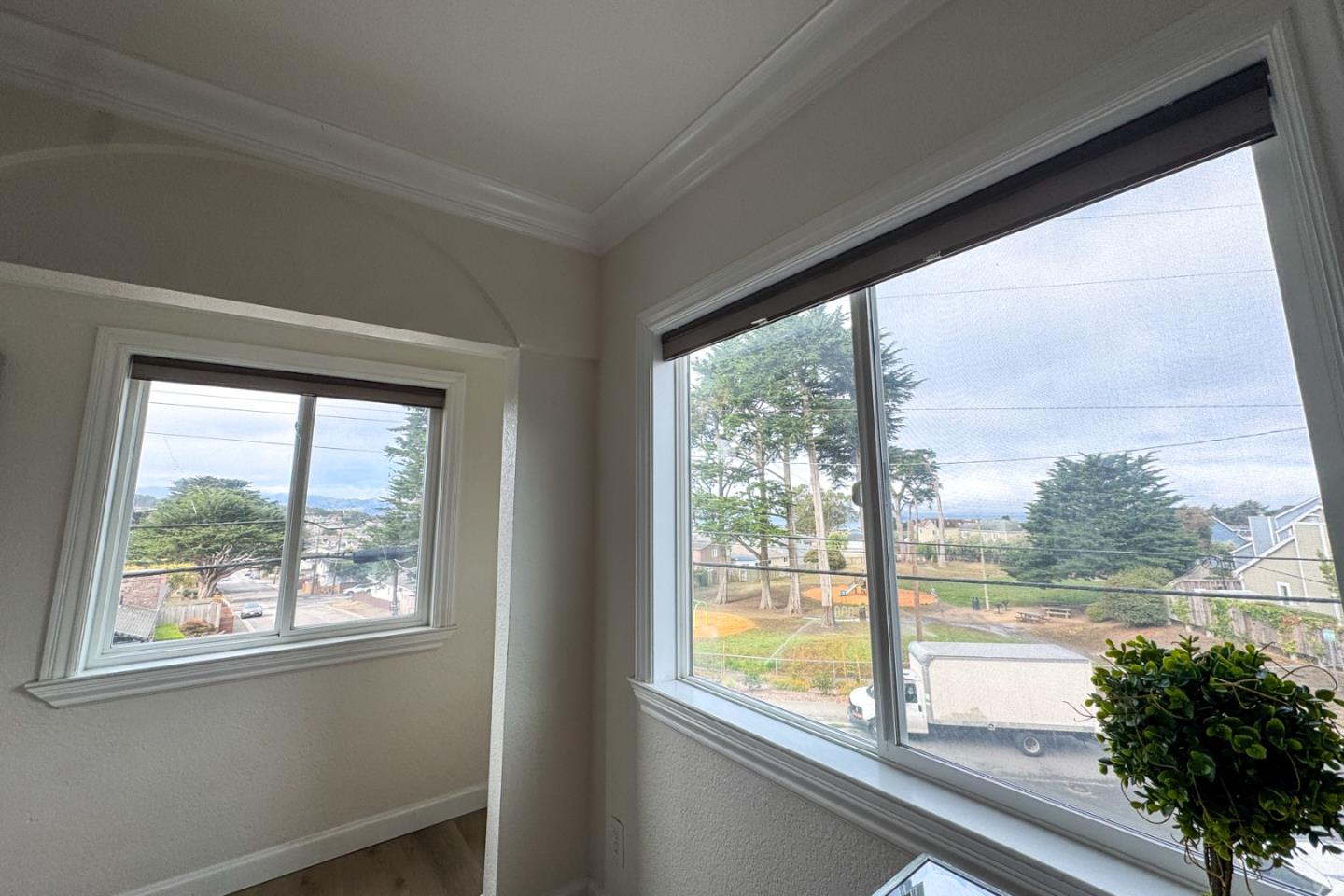 Detail Gallery Image 38 of 70 For 301 Channing Way, Pacifica,  CA 94044 - 4 Beds | 4/1 Baths
