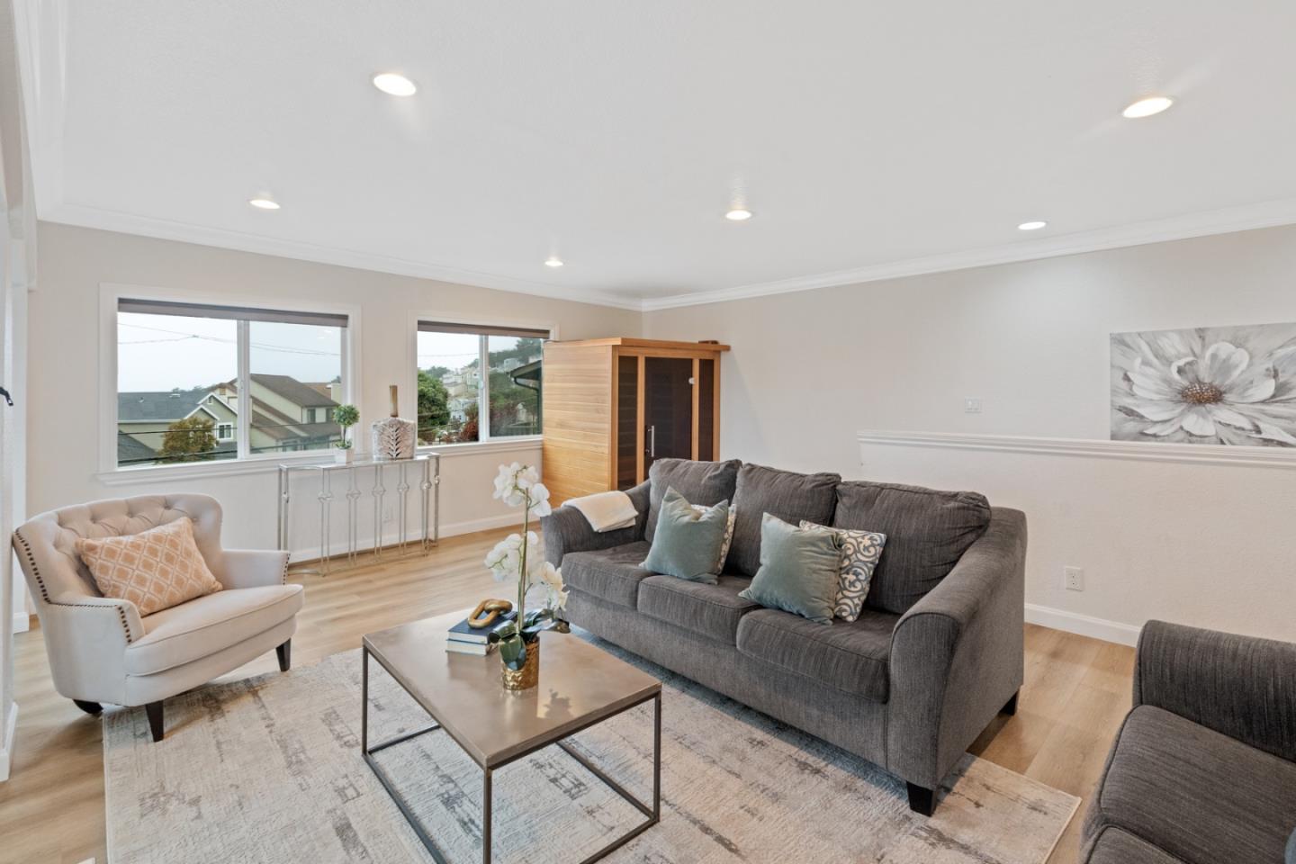 Detail Gallery Image 41 of 70 For 301 Channing Way, Pacifica,  CA 94044 - 4 Beds | 4/1 Baths