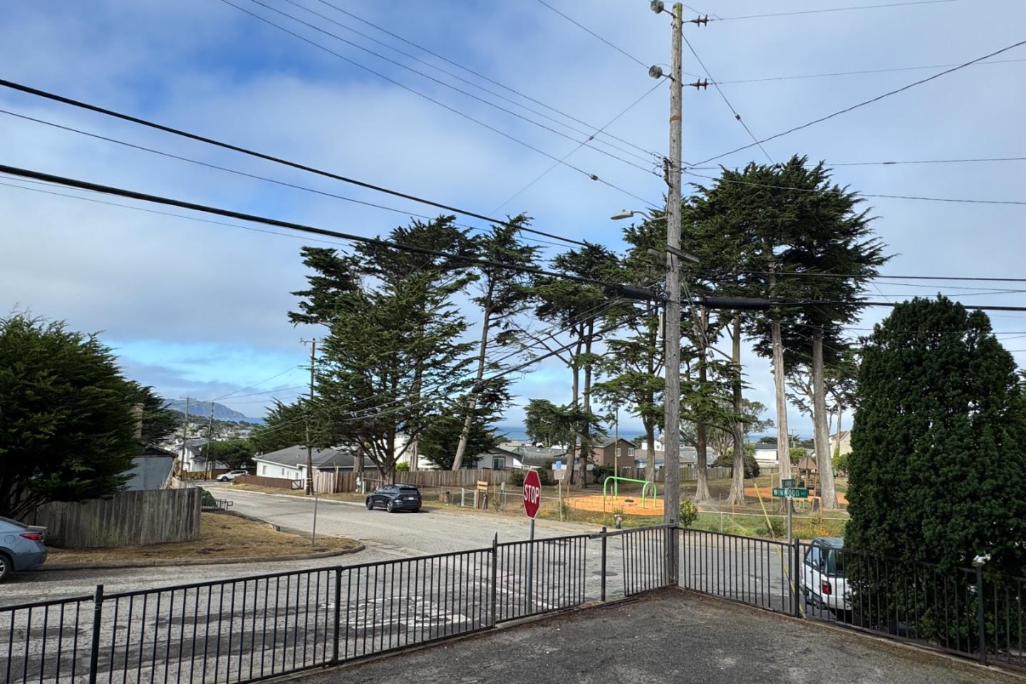 Detail Gallery Image 53 of 70 For 301 Channing Way, Pacifica,  CA 94044 - 4 Beds | 4/1 Baths