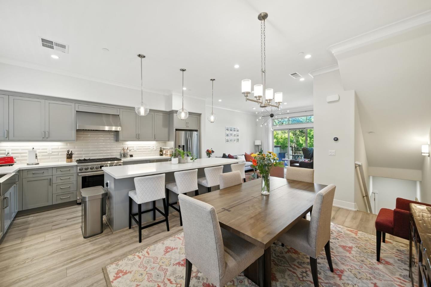 Detail Gallery Image 12 of 36 For 2326 Rock St, Mountain View,  CA 94043 - 2 Beds | 2/1 Baths