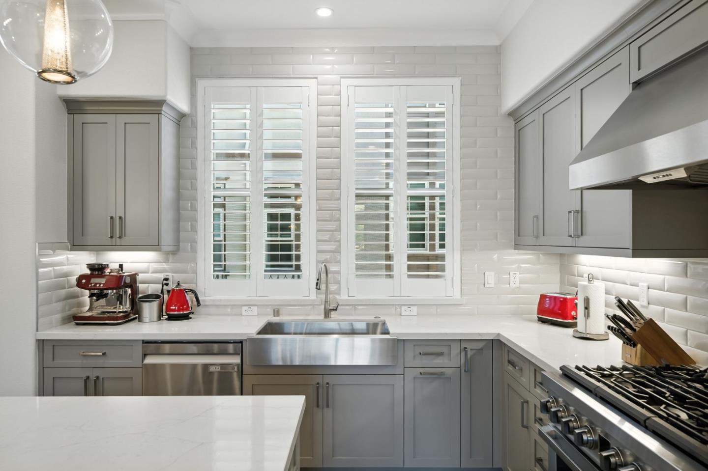 Detail Gallery Image 15 of 36 For 2326 Rock St, Mountain View,  CA 94043 - 2 Beds | 2/1 Baths